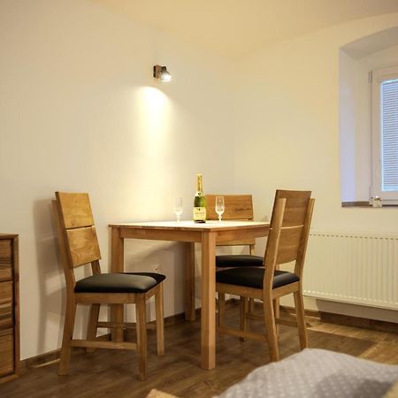 Apartmanek Mezi Kopci Lägenhet Jáchymov Exteriör bild